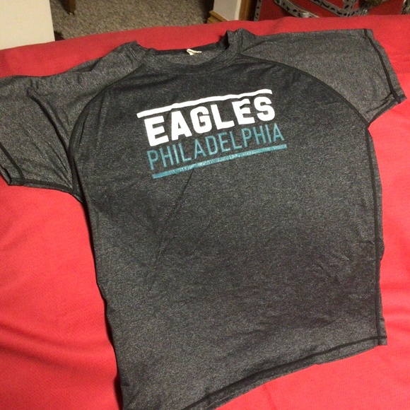 NFL PHILADELPHIA EAGLES tshirt - Picture 1 of 2